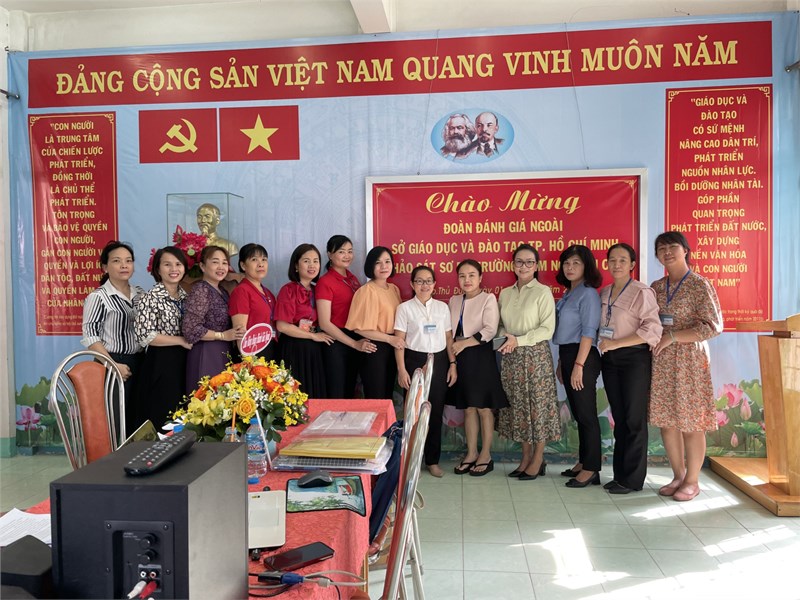 Quyết định thành lập đoàn đánh giá ngoài năm học 2022-2023
