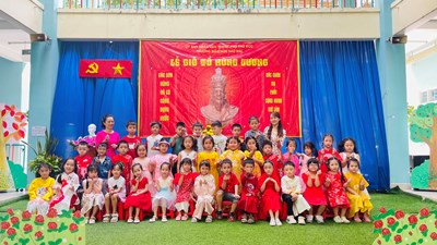 Giỗ tổ Hùng Vương (mùng 10/3 Âm lịch).