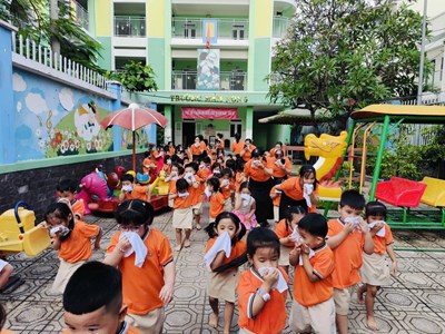 Diễn tập phòng cháy chữa cháy tại trường mầm non 5